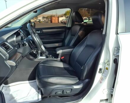 Белый Субару Легаси, объемом двигателя 2.5 л и пробегом 72 тыс. км за 9000 $, фото 6 на Automoto.ua