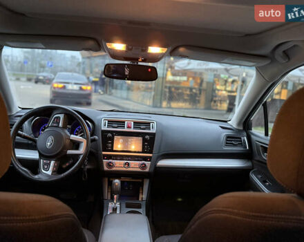 Белый Субару Легаси, объемом двигателя 2.5 л и пробегом 102 тыс. км за 11900 $, фото 10 на Automoto.ua