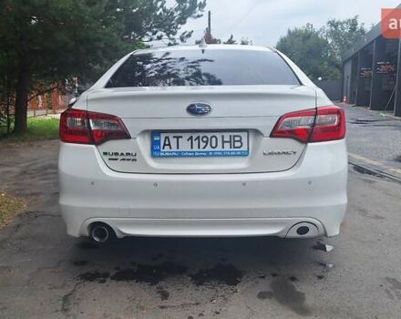 Білий Субару Легасі, об'ємом двигуна 2.46 л та пробігом 219 тис. км за 13000 $, фото 4 на Automoto.ua