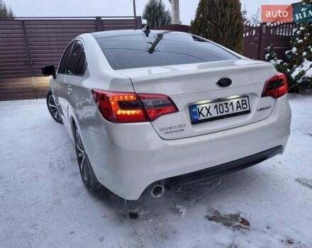 Белый Субару Легаси, объемом двигателя 2.5 л и пробегом 93 тыс. км за 14900 $, фото 2 на Automoto.ua