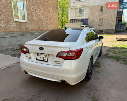Белый Субару Легаси, объемом двигателя 3.63 л и пробегом 160 тыс. км за 12900 $, фото 4 на Automoto.ua