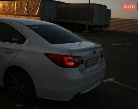 Білий Субару Легасі, об'ємом двигуна 2.5 л та пробігом 166 тис. км за 11900 $, фото 1 на Automoto.ua