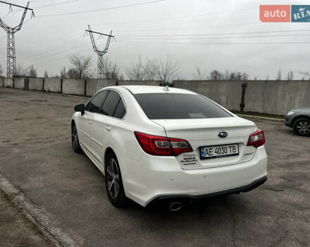 Білий Субару Легасі, об'ємом двигуна 2.5 л та пробігом 135 тис. км за 15500 $, фото 5 на Automoto.ua
