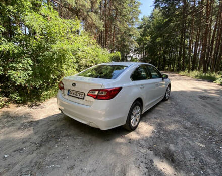 Білий Субару Легасі, об'ємом двигуна 2.5 л та пробігом 111 тис. км за 12500 $, фото 2 на Automoto.ua