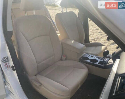 Белый Субару Легаси, объемом двигателя 2.5 л и пробегом 219 тыс. км за 12000 $, фото 21 на Automoto.ua