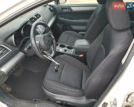 Білий Субару Легасі, об'ємом двигуна 2.46 л та пробігом 93 тис. км за 3000 $, фото 6 на Automoto.ua