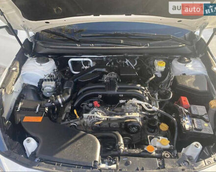 Белый Субару Легаси, объемом двигателя 2.5 л и пробегом 219 тыс. км за 12000 $, фото 12 на Automoto.ua