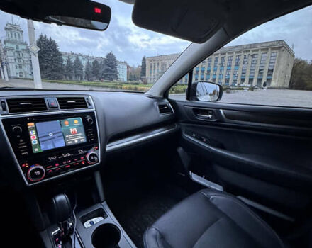 Белый Субару Легаси, объемом двигателя 2.46 л и пробегом 77 тыс. км за 18000 $, фото 9 на Automoto.ua