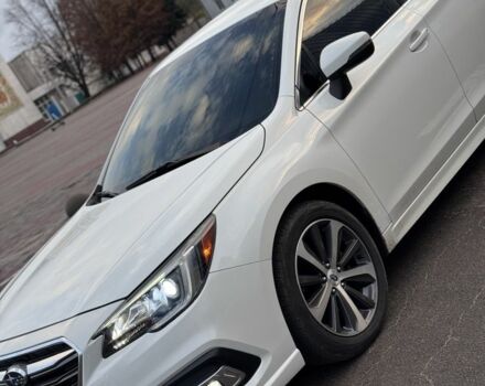 Білий Субару Легасі, об'ємом двигуна 2.5 л та пробігом 77 тис. км за 18000 $, фото 2 на Automoto.ua