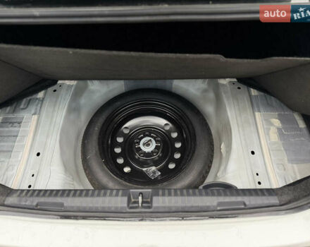 Белый Субару Легаси, объемом двигателя 2.5 л и пробегом 124 тыс. км за 18100 $, фото 19 на Automoto.ua