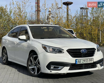Білий Субару Легасі, об'ємом двигуна 2.5 л та пробігом 40 тис. км за 16850 $, фото 4 на Automoto.ua