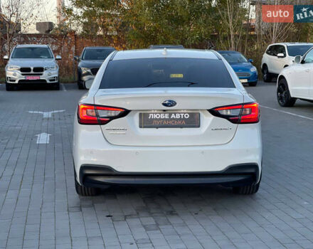 Белый Субару Легаси, объемом двигателя 2.5 л и пробегом 40 тыс. км за 15900 $, фото 4 на Automoto.ua