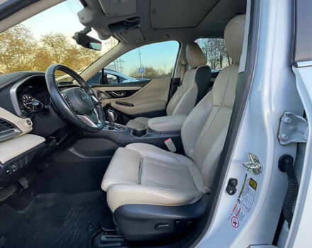 Белый Субару Легаси, объемом двигателя 2.5 л и пробегом 40 тыс. км за 15900 $, фото 11 на Automoto.ua