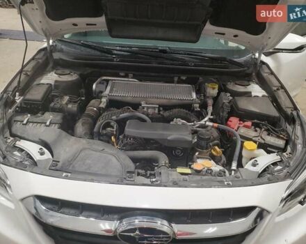 Белый Субару Легаси, объемом двигателя 2.4 л и пробегом 51 тыс. км за 3300 $, фото 10 на Automoto.ua