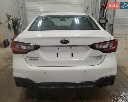 Белый Субару Легаси, объемом двигателя 2.4 л и пробегом 51 тыс. км за 3300 $, фото 5 на Automoto.ua