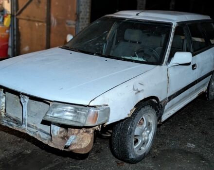 Белый Субару Легаси, объемом двигателя 2.2 л и пробегом 350 тыс. км за 700 $, фото 3 на Automoto.ua