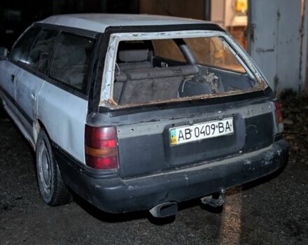 Белый Субару Легаси, объемом двигателя 2.2 л и пробегом 350 тыс. км за 700 $, фото 2 на Automoto.ua