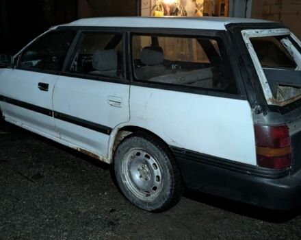 Белый Субару Легаси, объемом двигателя 2.2 л и пробегом 350 тыс. км за 700 $, фото 1 на Automoto.ua