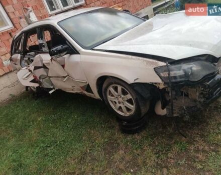 Білий Субару Легасі, об'ємом двигуна 1.99 л та пробігом 320 тис. км за 1999 $, фото 4 на Automoto.ua