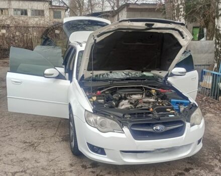 Белый Субару Легаси, объемом двигателя 2 л и пробегом 230 тыс. км за 6800 $, фото 7 на Automoto.ua