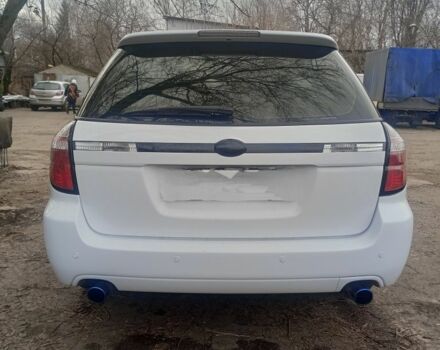 Белый Субару Легаси, объемом двигателя 2 л и пробегом 230 тыс. км за 6800 $, фото 2 на Automoto.ua