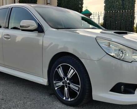 Белый Субару Легаси, объемом двигателя 2 л и пробегом 225 тыс. км за 7600 $, фото 16 на Automoto.ua