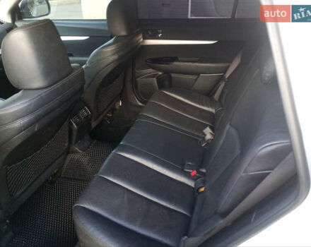 Білий Субару Легасі, об'ємом двигуна 2.46 л та пробігом 250 тис. км за 6500 $, фото 5 на Automoto.ua