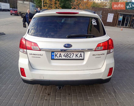 Білий Субару Легасі, об'ємом двигуна 2.46 л та пробігом 250 тис. км за 6500 $, фото 2 на Automoto.ua