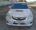 Белый Субару Легаси, объемом двигателя 2 л и пробегом 300 тыс. км за 5295 $, фото 1 на Automoto.ua