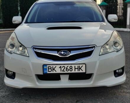 Белый Субару Легаси, объемом двигателя 2 л и пробегом 225 тыс. км за 7600 $, фото 15 на Automoto.ua