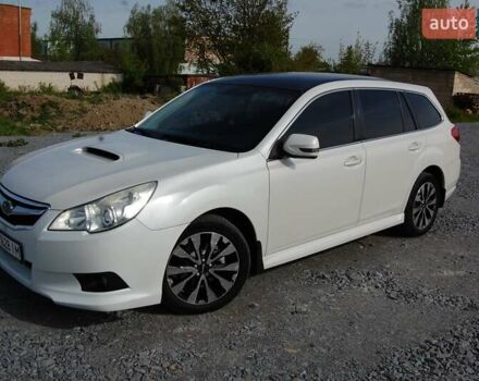 Білий Субару Легасі, об'ємом двигуна 2 л та пробігом 158 тис. км за 7500 $, фото 1 на Automoto.ua