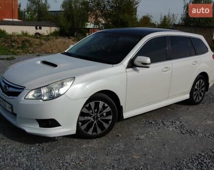 Білий Субару Легасі, об'ємом двигуна 2 л та пробігом 158 тис. км за 7500 $, фото 2 на Automoto.ua