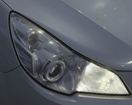 Белый Субару Легаси, объемом двигателя 2 л и пробегом 225 тыс. км за 8500 $, фото 9 на Automoto.ua