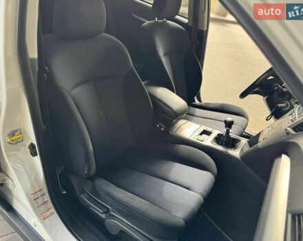 Білий Субару Легасі, об'ємом двигуна 2 л та пробігом 250 тис. км за 9500 $, фото 58 на Automoto.ua