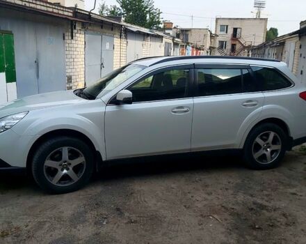 Белый Субару Легаси, объемом двигателя 2.5 л и пробегом 226 тыс. км за 11500 $, фото 1 на Automoto.ua