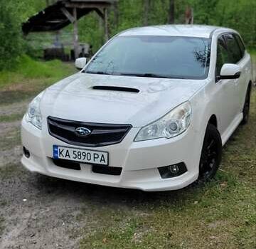 Белый Субару Легаси, объемом двигателя 2 л и пробегом 192 тыс. км за 7799 $, фото 4 на Automoto.ua