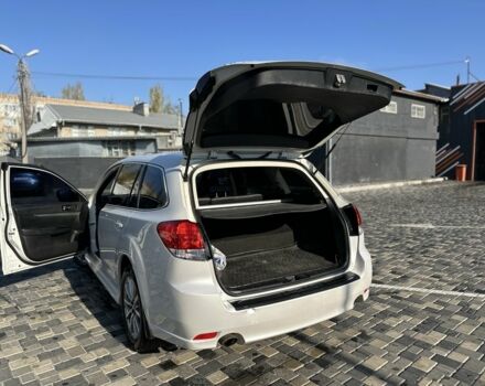 Белый Субару Легаси, объемом двигателя 2.5 л и пробегом 180 тыс. км за 10300 $, фото 14 на Automoto.ua