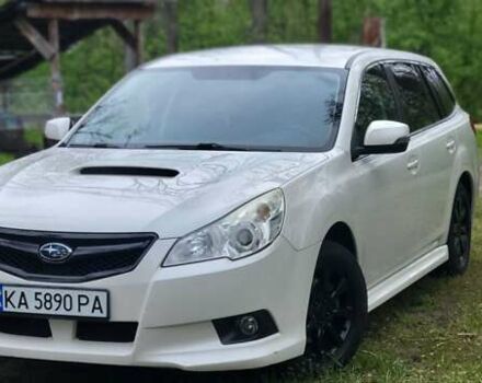 Белый Субару Легаси, объемом двигателя 2 л и пробегом 192 тыс. км за 7799 $, фото 6 на Automoto.ua