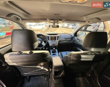 Белый Субару Легаси, объемом двигателя 2 л и пробегом 230 тыс. км за 11000 $, фото 10 на Automoto.ua