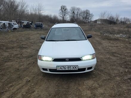 Белый Субару Легаси, объемом двигателя 2 л и пробегом 117 тыс. км за 2300 $, фото 1 на Automoto.ua