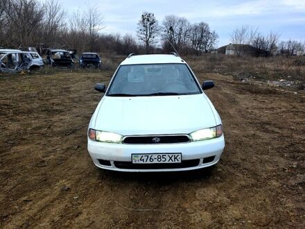 Белый Субару Легаси, объемом двигателя 2 л и пробегом 117 тыс. км за 2300 $, фото 1 на Automoto.ua