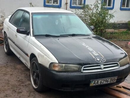 Белый Субару Легаси, объемом двигателя 2 л и пробегом 1 тыс. км за 1600 $, фото 1 на Automoto.ua
