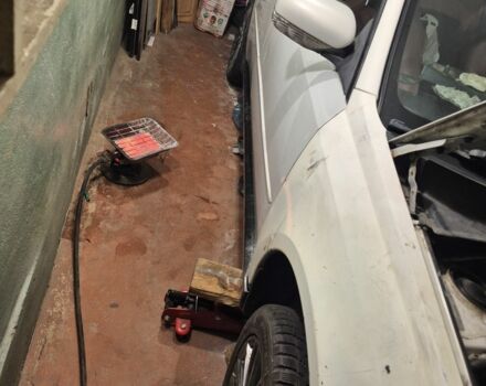 Білий Субару Легасі, об'ємом двигуна 0 л та пробігом 200 тис. км за 2500 $, фото 1 на Automoto.ua