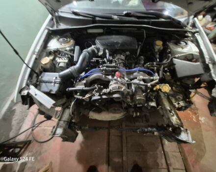 Белый Субару Легаси, объемом двигателя 0 л и пробегом 200 тыс. км за 2000 $, фото 1 на Automoto.ua