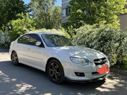 Білий Субару Легасі, об'ємом двигуна 2 л та пробігом 203 тис. км за 3000 $, фото 1 на Automoto.ua