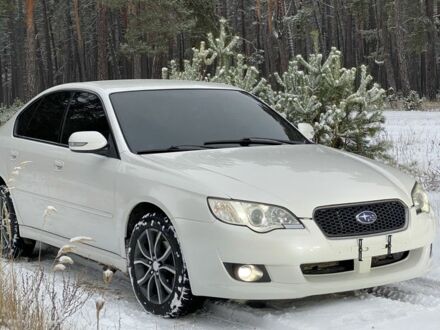 Білий Субару Легасі, об'ємом двигуна 2 л та пробігом 204 тис. км за 5800 $, фото 1 на Automoto.ua