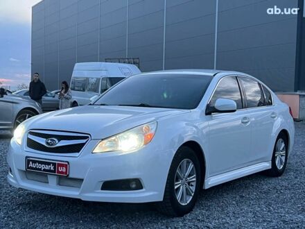 Белый Субару Легаси, объемом двигателя 2.5 л и пробегом 360 тыс. км за 6990 $, фото 1 на Automoto.ua