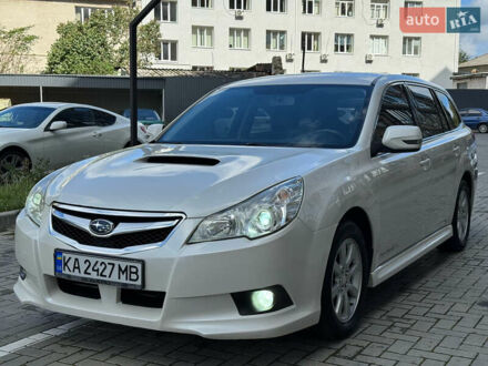 Белый Субару Легаси, объемом двигателя 2 л и пробегом 231 тыс. км за 6900 $, фото 1 на Automoto.ua