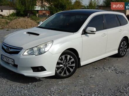 Субару Легасі 2011 у Рівному на Automoto.ua Білий Субару Легасі, об'ємом двигуна 2 л та пробігом 158 тис. км за 7500 $, фото 1 на Automoto.ua