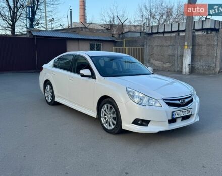 Білий Субару Легасі, об'ємом двигуна 1.99 л та пробігом 178 тис. км за 8000 $, фото 1 на Automoto.ua
